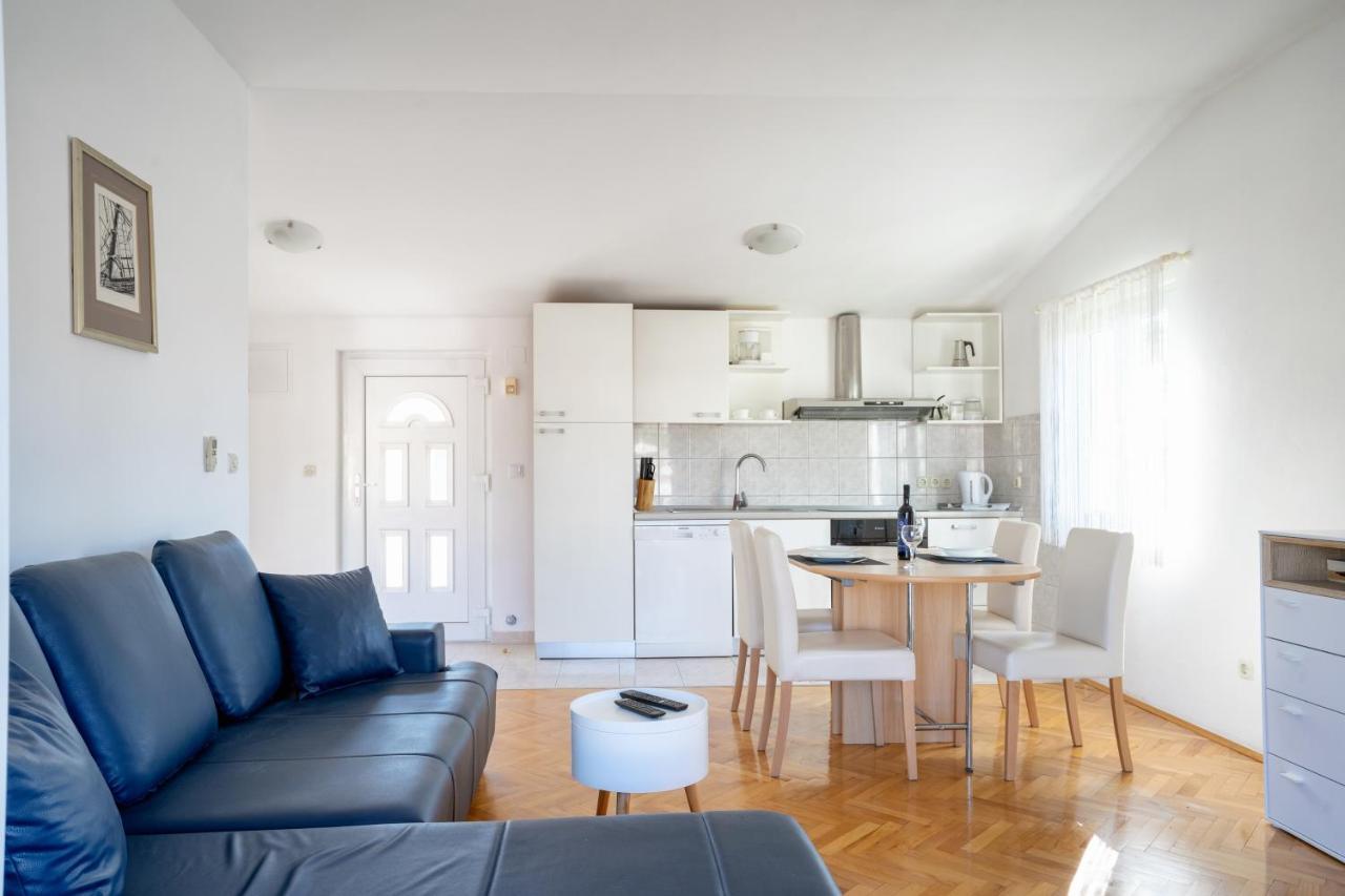 Apartment Pelicaric Dugi Otok Sali